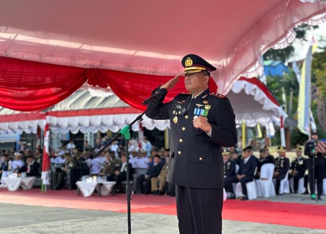 
					Hari Bhayangkara ke-79, Polres Kotabaru Gelar Peringatan di Lapangan Siring Laut.