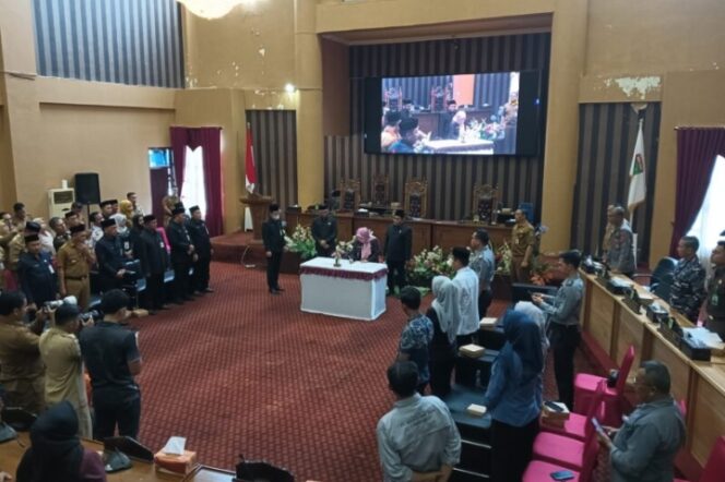 
					Penandatanganan Nota Kesepakatan KUA-PPAS Perubahan 2025 Di Buka Wakil Anggota DPRD Tanbu H. Hasanuddin.