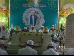 Wakil Bupati Kotabaru Hadiri Haul Ke 1 Tuan Guru H.Muhammad Syaifuddin Z.A   ( Guru Udin )