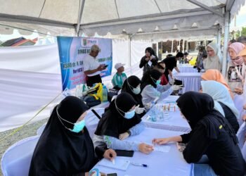 Gerakan Aksi Serentak Tanah Bumbu: Pelayanan Publik dan UMKM di Depan Masjid Al-Falah