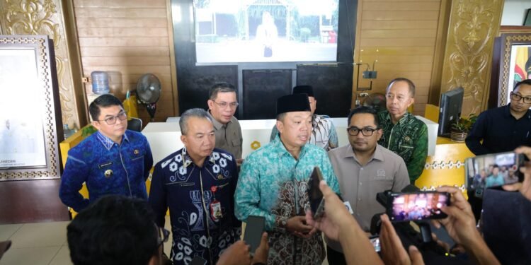 Bupati Andi Rudi Latif Hadiri Rakor Isu Strategis Pertanahan bersama Menteri ATR/BPN Nusron Wahid