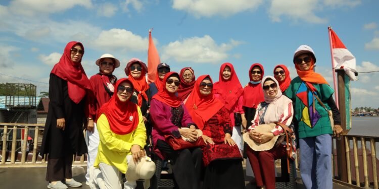 Alumni SMP 2 Seroja Banjarmasin Angkatan 66-68 Gelar Reuni di Kapuas, Meriahkan HUT ke-80 RI