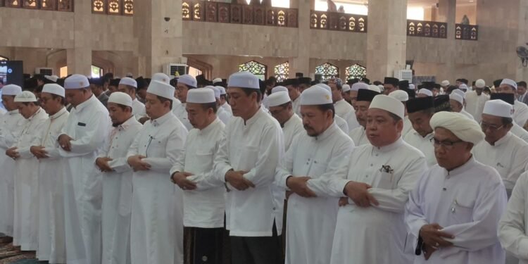 Peringati Harjad Ke-75, Pemprov Kalsel Gelar Batamat Al-Qur’an dan Salat Hajat