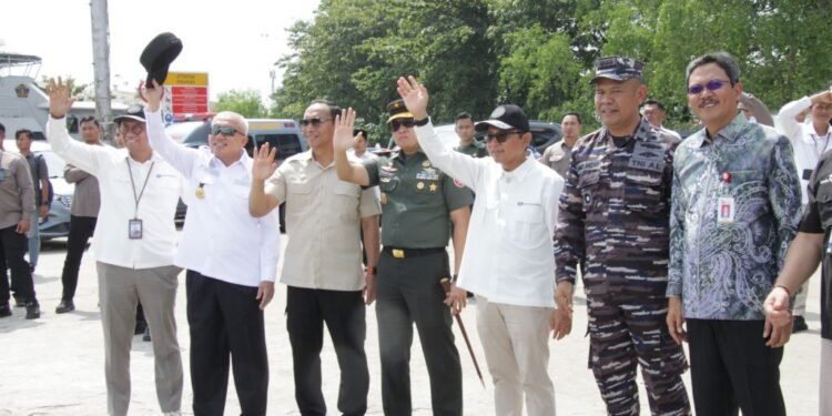 Dorong Layanan Keuangan Inklusif hingga Daerah Terpencil, Gubernur Kalsel Lepas Tim Ekspedisi Rupiah Berdaulat 2025