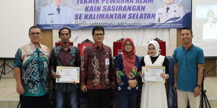 Pelatihan Pewarna Alam Sasirangan Berakhir Sukses, Disperin Kalsel Dorong Inovasi dan Keberlanjutan