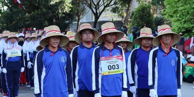 Meriahkan HUT ke-75 Provinsi Kalsel dan HUT ke-80 RI, 600 Peserta Ikut Lomba Gerak Jalan