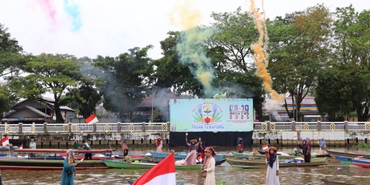 Festival Wisata Budaya Pasar Terapung 2025 Resmi Dibuka, Tampilkan Pusaka Langka dan Budaya Banjar