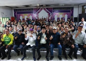 Mahasiswa KKN ULM Kenalkan Biofloc dan Nugget Ikan, Bupati Tanah Bumbu Beri Apresiasi