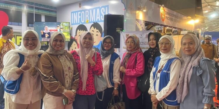 IWAPI Kalsel Hadir di Kalsel Expo 2025, Tawarkan Konsultasi Sertifikasi Halal dan Kampanye Perlindungan Perempuan