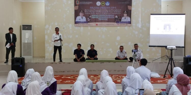 Belajar Bersama Ratusan Pelajar SMA/Sederajat, UPTD Museum Lambung Mangkurat Kenalkan Budaya Wayang Kulit Banjar