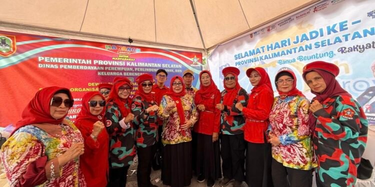 DP3AKB kalsel Gandeng SOKSI Berbagi Kebaikan di Makan Gratis Harjad Kalsel