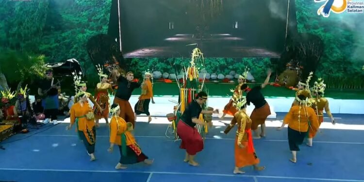 Kadisdikbud Kalsel Apresiasi Tarian Nafas Bumi Banua yang Ditampilkan di Puncak Harjad Ke-75 Provinsi Kalsel