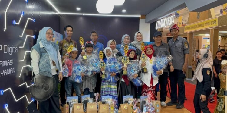 Momen Penutupan, Stan Diskominfo Bagikan Berbagai Hadiah di Kalsel Expo 2025