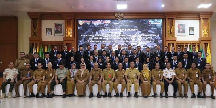 Pemprov Kalsel Buka Pelatihan Kepemimpinan Administrator Angkatan III