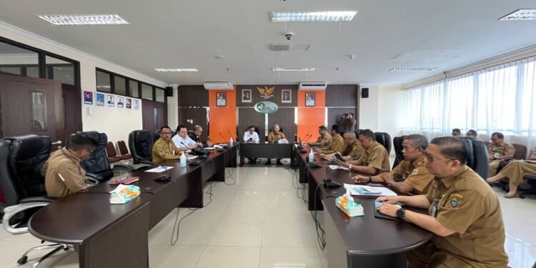 TAG Pemprov Kalsel Tinjau RSUD Ulin, Dorong Percepatan Pelayanan Kesehatan Publik