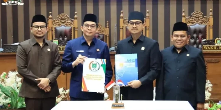 DPRD Tanah Bumbu Sahkan APBD 2024 Tembus Rp4,124 Triliun untuk Akselerasi Pembangunan