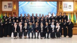 Pemkab Tanah Bumbu Tutup Pelatihan Kepemimpinan Pengawas Angkatan III, ASN Didorong Jadi Agen Perubahan.