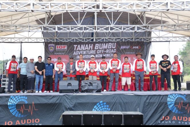 
					Bupati Andi Rudi Latif Buka Tanah Bumbu Adventure Offroad Non Winch Individual Tahun 2025.