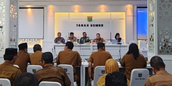 
					Pemkab Tanah Bumbu Gelar Rakor Pembentukan Satgas MBG.