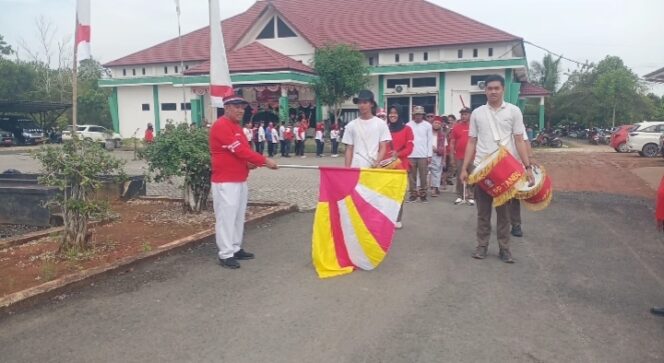 
					Satpol-PP dan Damkar Tanah Bumbu Gelar Jalan Santai Meriah dengan Kostum Unik di HUT ke-80 RI.