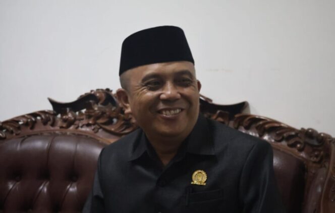 
					Kasus Penahanan Ijazah Terulang :Anggota DPRD Tanah Bumbu , Abdul Rahim Harap Disnaker Ambil Tindakan Tegas.