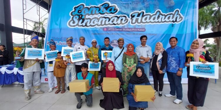 Al-Fata Martapura Barat Juara I Lomba Sinoman Hadrah Disdikbud Kalsel