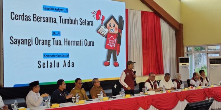 Meninjau Langsung Sekolah Rakyat, Mensos RI Kunker Ke BLK Kalsel
