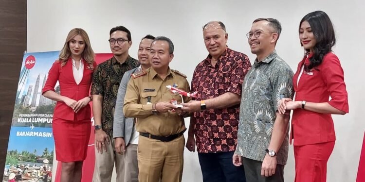 Gubernur Muhidin: Penerbangan Langsung Banjarmasin–Kuala Lumpur, AirAsia Buka Peluang Besar bagi Kalsel