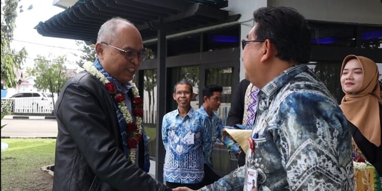 Kepala BSSN RI Tiba di Kalsel, Hadiri Rakerda Diskominfo dan Komdiphoria 2025
