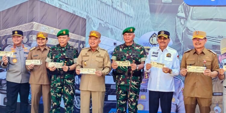 Bapenda Kalsel Bersama Tim Pembina Samsat Gelar Program Gebyar Pekan Panutan Pajak Kendaraan Bermotor