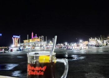 Mengintip Kemeriahan Wisata Siring Laut Kotabaru di Malam Hari Kemerdekaan RI
