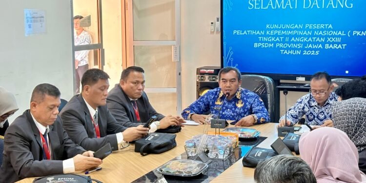 Rombongan Lokus Vasitasi PKN Angakatan XXIII Kunjungi DK2UKM Majalengka