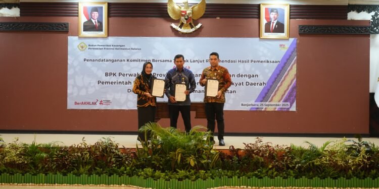Pemkab Kotabaru Hadiri Penandatanganan Komitmen Penyelesaian TLRHP BPK Semester II 2025