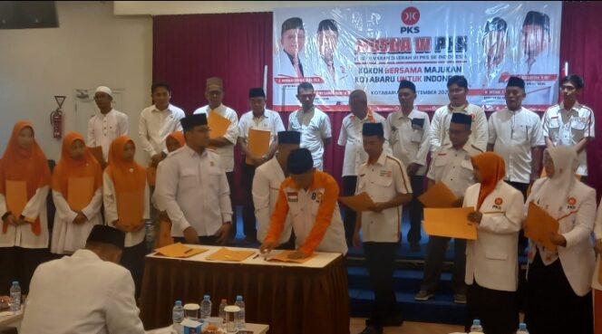 
					Musda VI PKS ,M.Subhan , S.HI , M.H. Nahkodai PKS Kotabaru Priode 2025 – 2030.