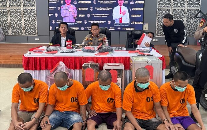 
					Polres Kotabaru Press Liris Ungkap kasus Kriminal dari Bulan Juli – September 2025.