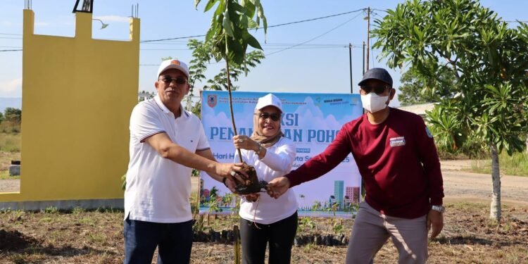 Sambut Hari Habitat dan Hari Kota Sedunia 2025, Pemprov Kalsel Gelar Aksi Penanaman Pohon