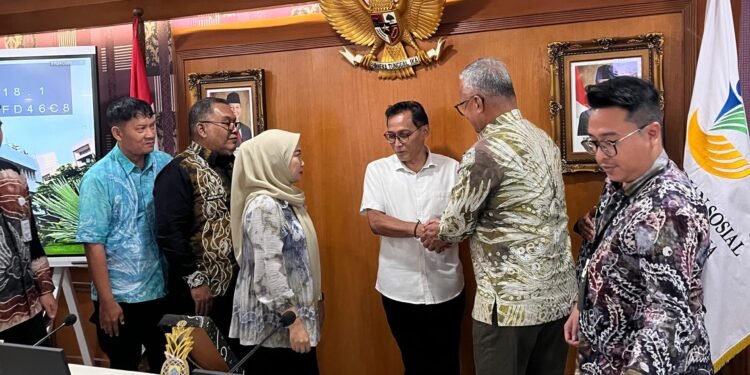 Dinsos Kalsel Konsultasikan Pengembangan Sekolah Rakyat dan Program Bantuan Sosial ke Kemensos