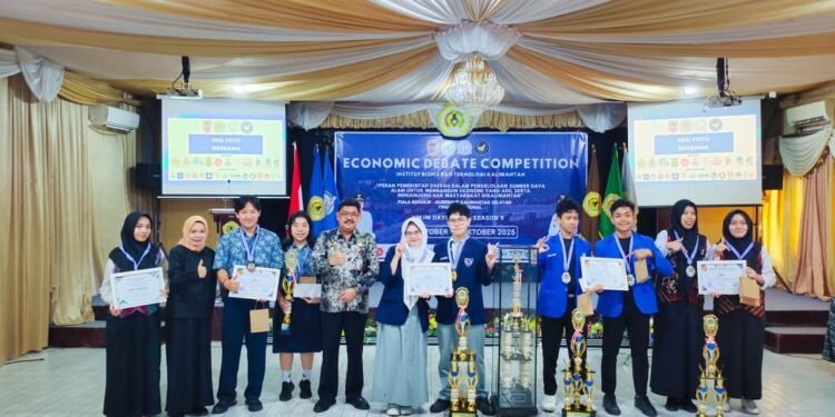 Penutupan Economic Debate Competition HMJM Day’s 2025, Pemprov Kalsel Apresiasi Mahasiswa Sebagai Agen Perubahan