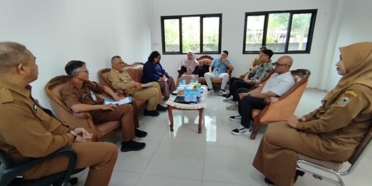 Irjen Kemenkop UKM Tinjau Pemanfaatan Bantuan Rumah Kemasan di Kalsel