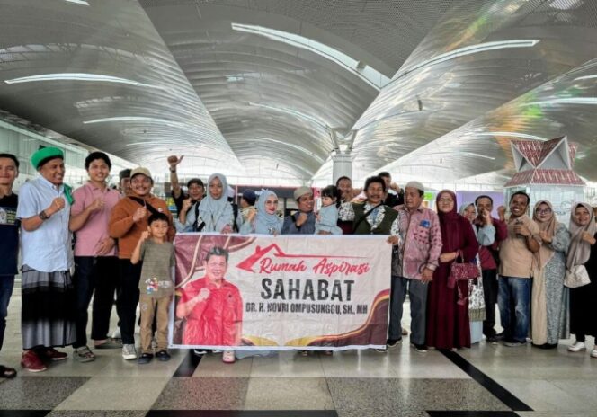 
					Bersejarah dan Penuh Sakral, Tuan Guru Batak  Bersama Dr. Novri Ompusunggu SH MH  Umroh Ke Tanah Suci.