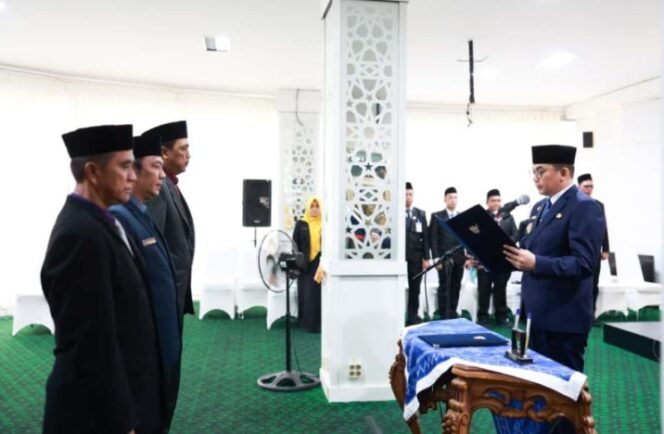 
					Andi Rudi Latif Lantik Wisnu Sebagai Asisten I Setda Tanah Bumbu.