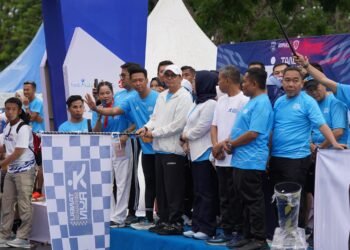 Spektakuler, Bupati Andi Rudi Latif Lepas Tanah Bumbu Run 2025, Diikuti Ribuan Peserta