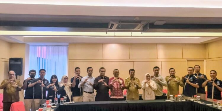 Hadiri RUPS Ke-4 PTAM Tabalong Bersinar, Pemprov Kalsel Optimis Tingkatkan Pelayanan Air Bersih Ke Masyarakat
