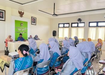 TP PKK Tanah Bumbu Belajar Paaredi dan Kain Jumputan di Yogyakarta