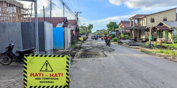 Sambut Nataru dan 5 Rajab, Pemprov Kalsel Rehabilitasi Ruas Jalan Martapura Lama