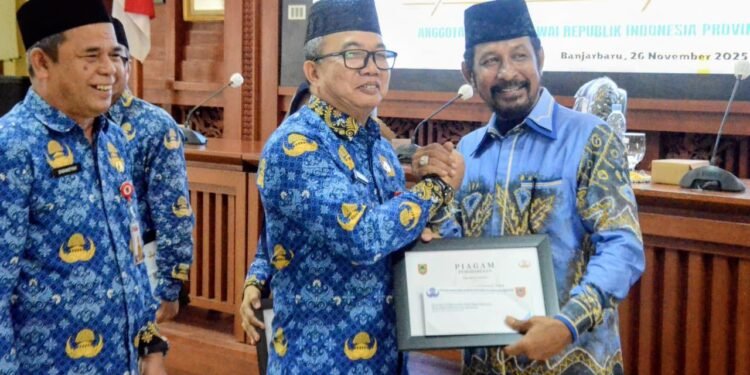 Masuki Purna Tugas, Sekda Kalsel Lepas Anggota Korpri Kalsel