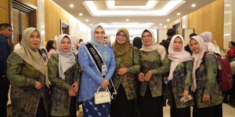 Hadiri Puncak Apresiasi Nasional 2025, Bunda PAUD Tanah Bumbu Dukung Wajib Belajar 1 Tahun Pra-Sekolah