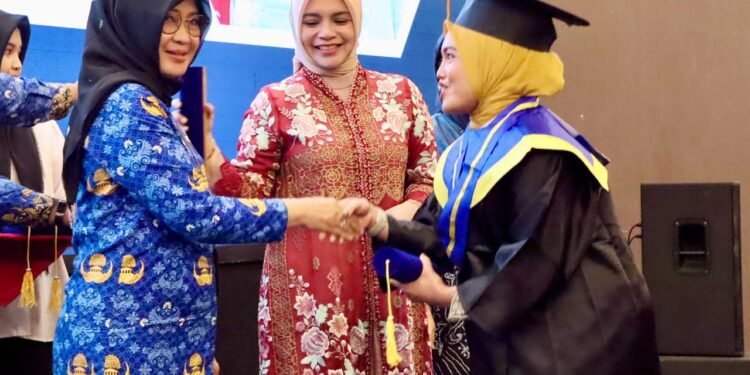 Pemprov Kalsel Apresiasi Tinggi Atas Wisuda TAMASYA Tahun 2025