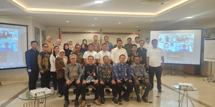 Kesbangpol Kalsel Gelar Rapat Tindak Lanjut Monitoring dan Evaluasi RAD-PE 2025 Bersama BNPT