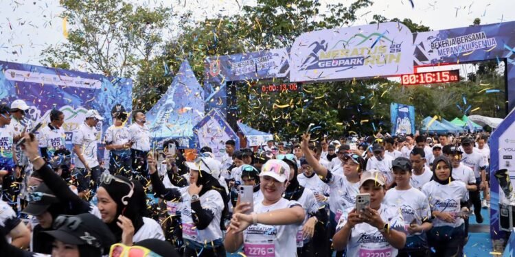 Ribuan Runner Meriahkan Meratus Geopark RUN 2025 di Kebun Raya Banua